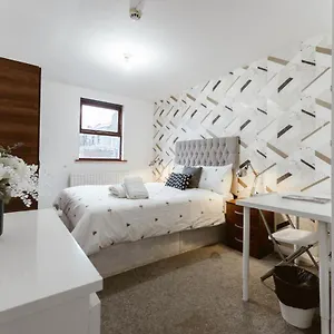 Whitechapel En-suite Beds To London