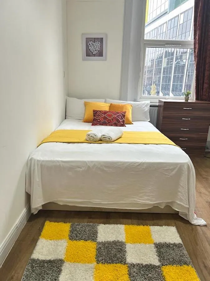 Privatunterkunft Modern Double Room London